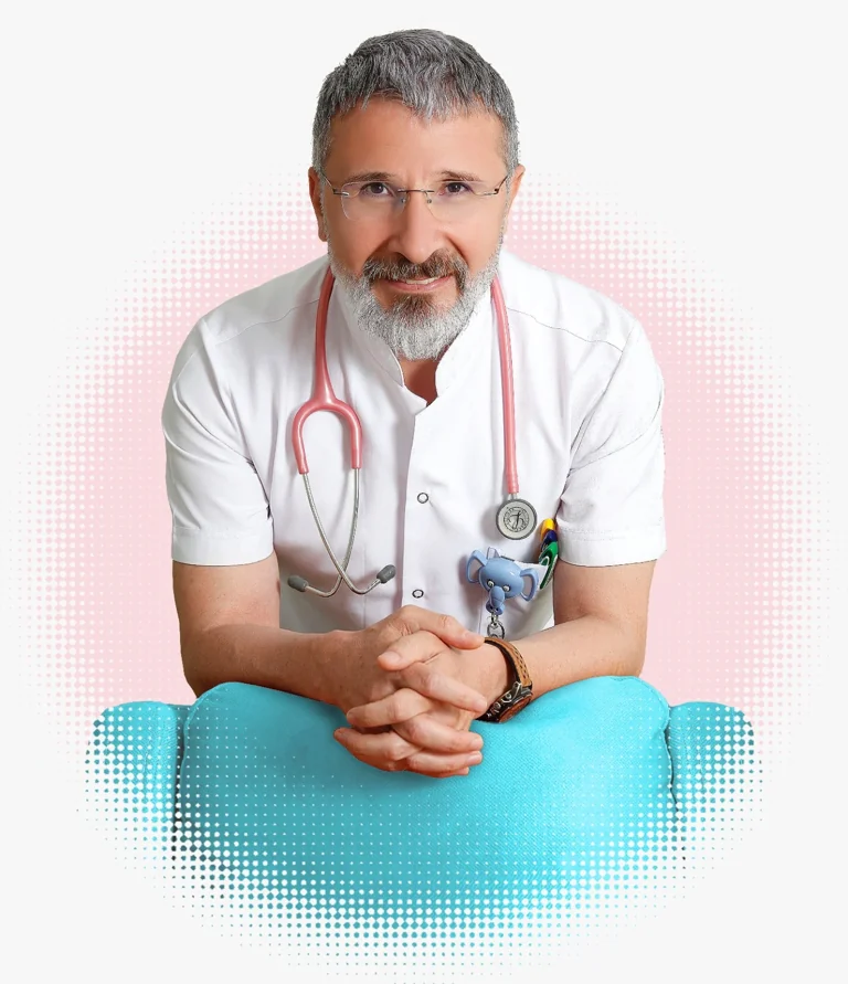 Prof. Dr. Abdurrahman Önen, beyaz önlüğüyle